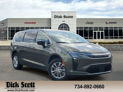 New 2027 Chrysler Pacifica Select
