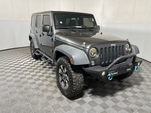Used 2016 Jeep Wrangler Unlimited Sport AWD/4WD image 2