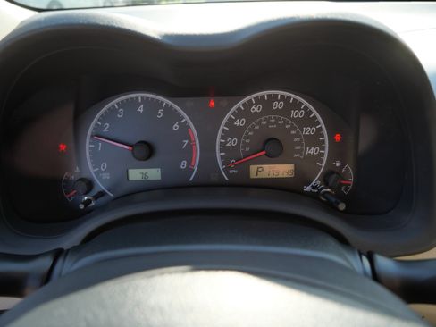 Used 2013 Toyota Corolla LE Special Edition FWD image 21