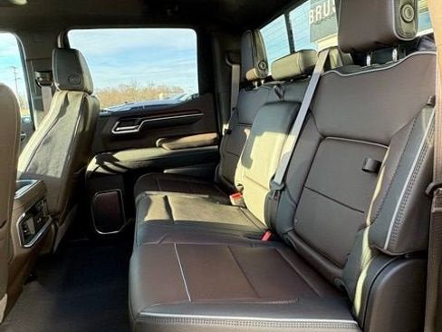 New 2026 GMC Sierra 1500 Denali w/ Denali Reserve Package image 15
