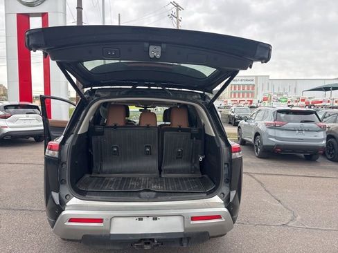 Certified 2023 Nissan Pathfinder Platinum AWD/4WD image 13