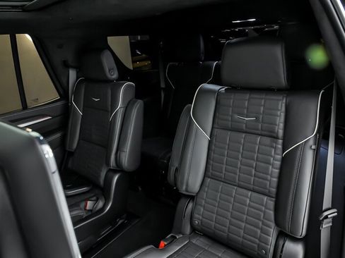 Used 2026 Cadillac Escalade V AWD/4WD image 19