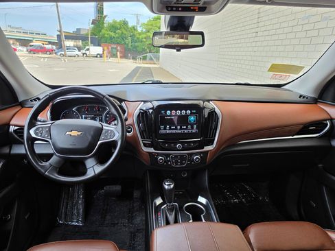 Used 2019 Chevrolet Traverse High Country w/ LPO, Floor Liner Package AWD/4WD image 17
