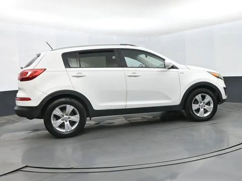 Used 2011 Kia Sportage LX w/ Convenience Pkg AWD/4WD image 4