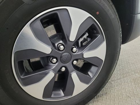 Used 2022 Jeep Grand Cherokee Limited 4xe w/ Luxury Tech Group II image 31