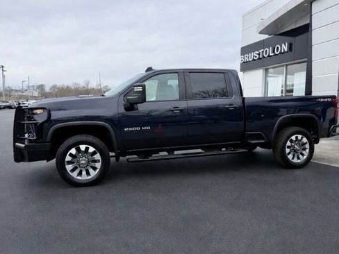 Used 2024 Chevrolet Silverado 2500 Custom w/ Custom Convenience Package image 6