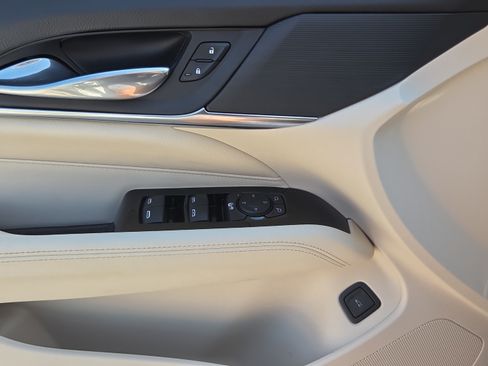 Used 2025 Cadillac CT4 Luxury RWD image 31