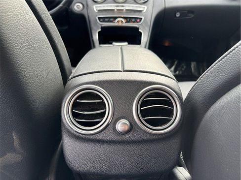 Used 2019 Mercedes-Benz C 300 Sedan image 36