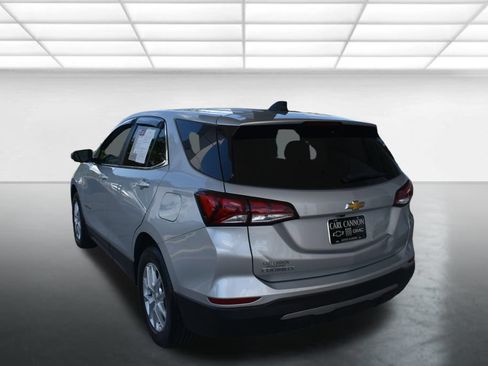 Used 2022 Chevrolet Equinox LT FWD image 9
