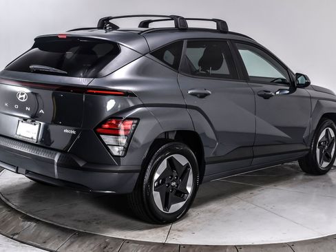 Used 2024 Hyundai Kona SEL FWD image 6