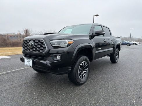 Used 2023 Toyota Tacoma TRD Sport image 4