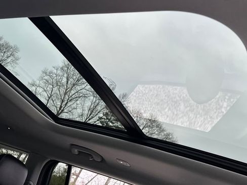 Used 2023 Jeep Grand Cherokee L Limited image 18