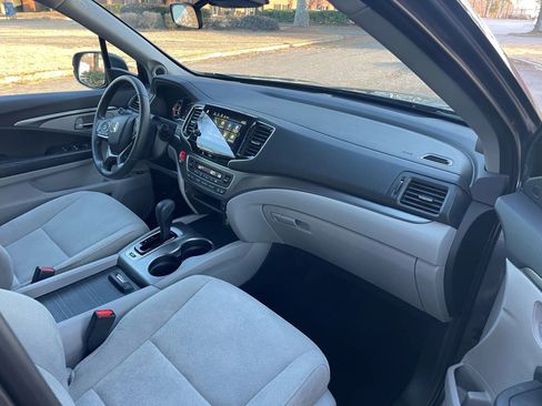 Used 2019 Honda Pilot EX image 14