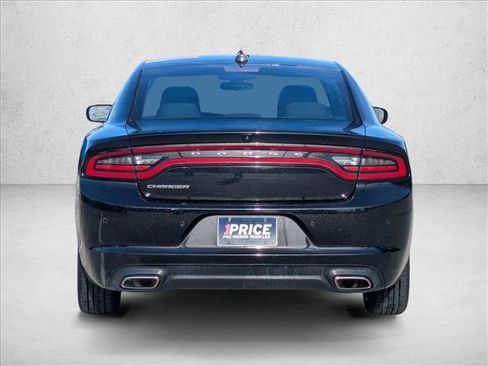 Used 2023 Dodge Charger SXT RWD image 6