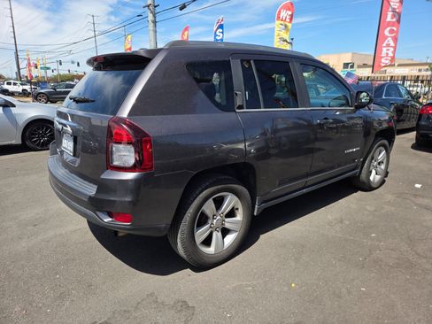 Used 2014 Jeep Compass Sport w/ Power Value Group FWD image 4