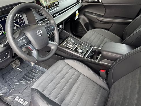 New 2026 Nissan Rogue SL AWD/4WD image 11