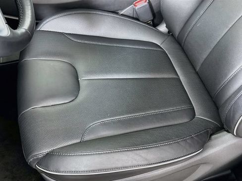 Certified 2025 Hyundai Palisade SEL AWD/4WD image 21
