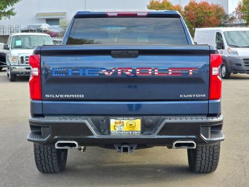 Used 2021 Chevrolet Silverado 1500 Custom Trail Boss w/ LPO, Dark Essentials Package AWD/4WD image 6