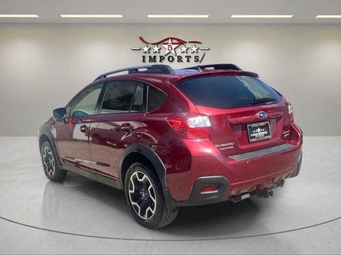 Used 2017 Subaru Crosstrek 2.0i Premium image 3