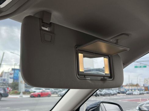 Used 2022 Lincoln Aviator Standard w/ Premium Package image 33