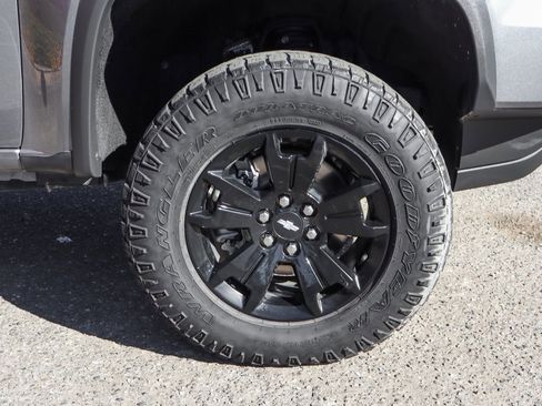 Used 2021 Chevrolet Colorado ZR2 w/ ZR2 Dusk Special Edition image 43