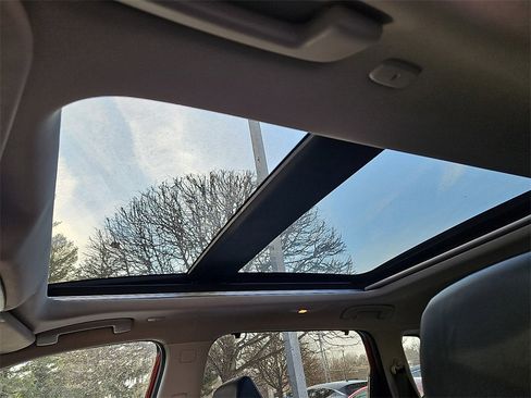 Certified 2023 Nissan Rogue SV w/ SV Premium Package image 16