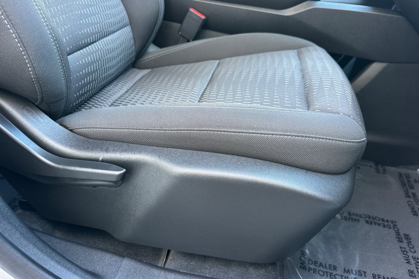 Certified 2025 Chevrolet Equinox LT FWD image 23