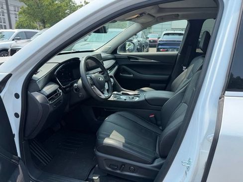 Certified 2026 INFINITI QX60 Luxe w/ Cargo Package AWD/4WD image 9
