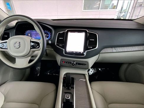 Used 2024 Volvo XC90 B6 Plus w/ Protection Package Premier image 15
