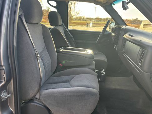 Used 2007 Chevrolet Silverado 1500 LS image 8