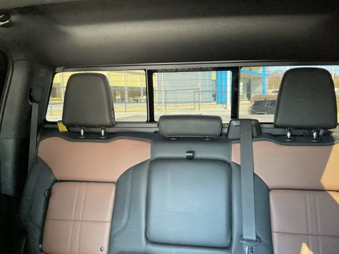 Certified 2023 Chevrolet Silverado 1500 High Country w/ Technology Package AWD/4WD image 13