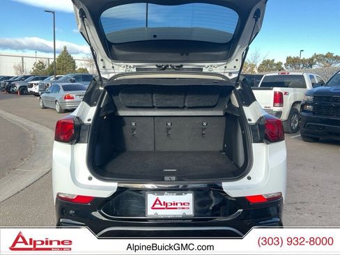 Used 2024 Buick Encore GX Sport Touring image 18