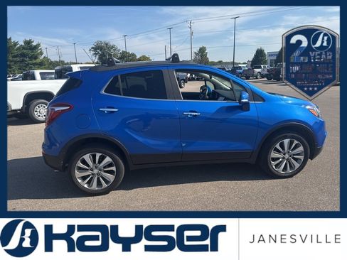 Used 2018 Buick Encore Preferred image 3