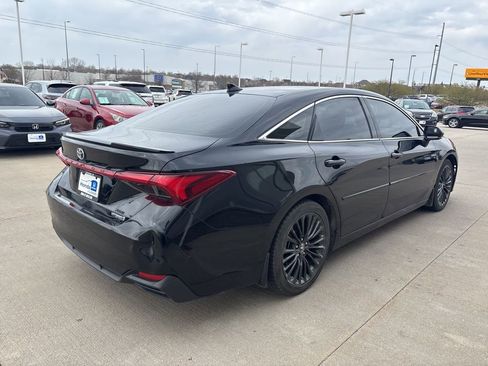 Used 2019 Toyota Avalon XSE w/ Protection Package image 5