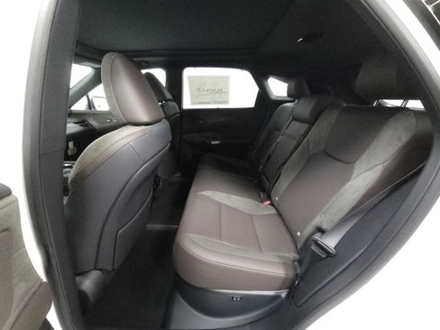 New 2026 Lexus RX 450h AWD image 7