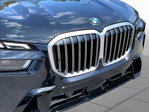 Certified 2026 BMW X7 xDrive40i w/ M Sport Package AWD/4WD image 30