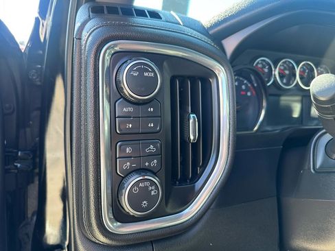 Used 2020 Chevrolet Silverado 1500 RST image 12