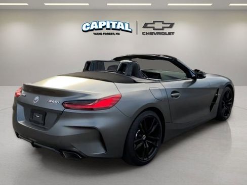 Used 2022 BMW Z4 M40i w/ Premium Package image 5
