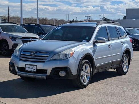 Used 2014 Subaru Outback 2.5i Limited w/ Moonroof Package image 8