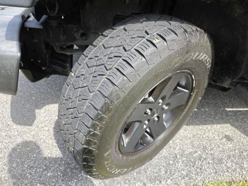 Used 2016 Jeep Wrangler Sport w/ Quick Order Package 23S AWD/4WD image 9
