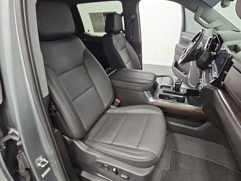 Used 2023 GMC Sierra 1500 SLT w/ SLT Premium Plus Package AWD/4WD image 41