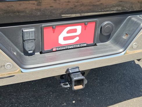 Used 2024 Chevrolet Silverado 1500 LTZ AWD/4WD image 38