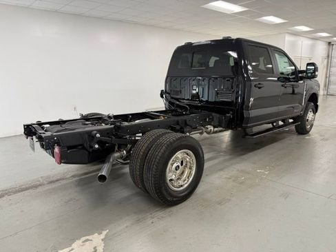 New 2026 Ford F350 XL w/ XL Chrome Package image 6
