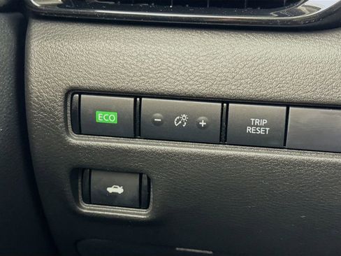 Used 2023 Nissan Sentra SV image 13