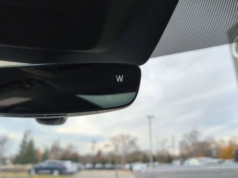 New 2025 Audi SQ5 Prestige image 39