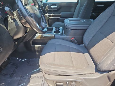 Used 2019 Chevrolet Silverado 1500 LT Trail Boss AWD/4WD image 31