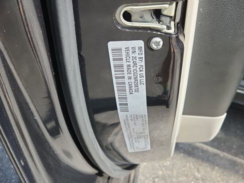 Used 2022 Chrysler Voyager LX image 20