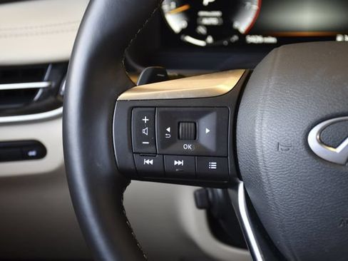 Used 2025 INFINITI QX60 Sensory w/ Vision Package AWD/4WD image 8