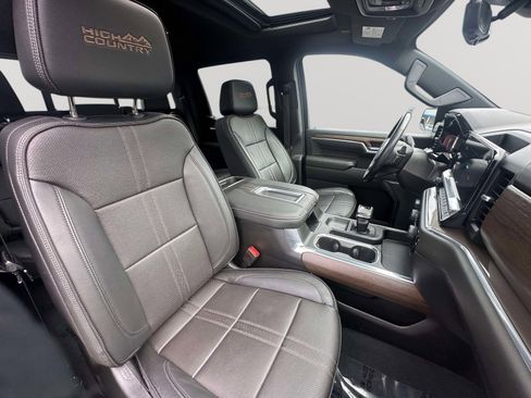 Certified 2022 Chevrolet Silverado 1500 High Country w/ High Country Premium Package image 28
