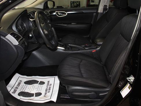 Used 2019 Nissan Sentra SV w/ Special Edition Package FWD image 20